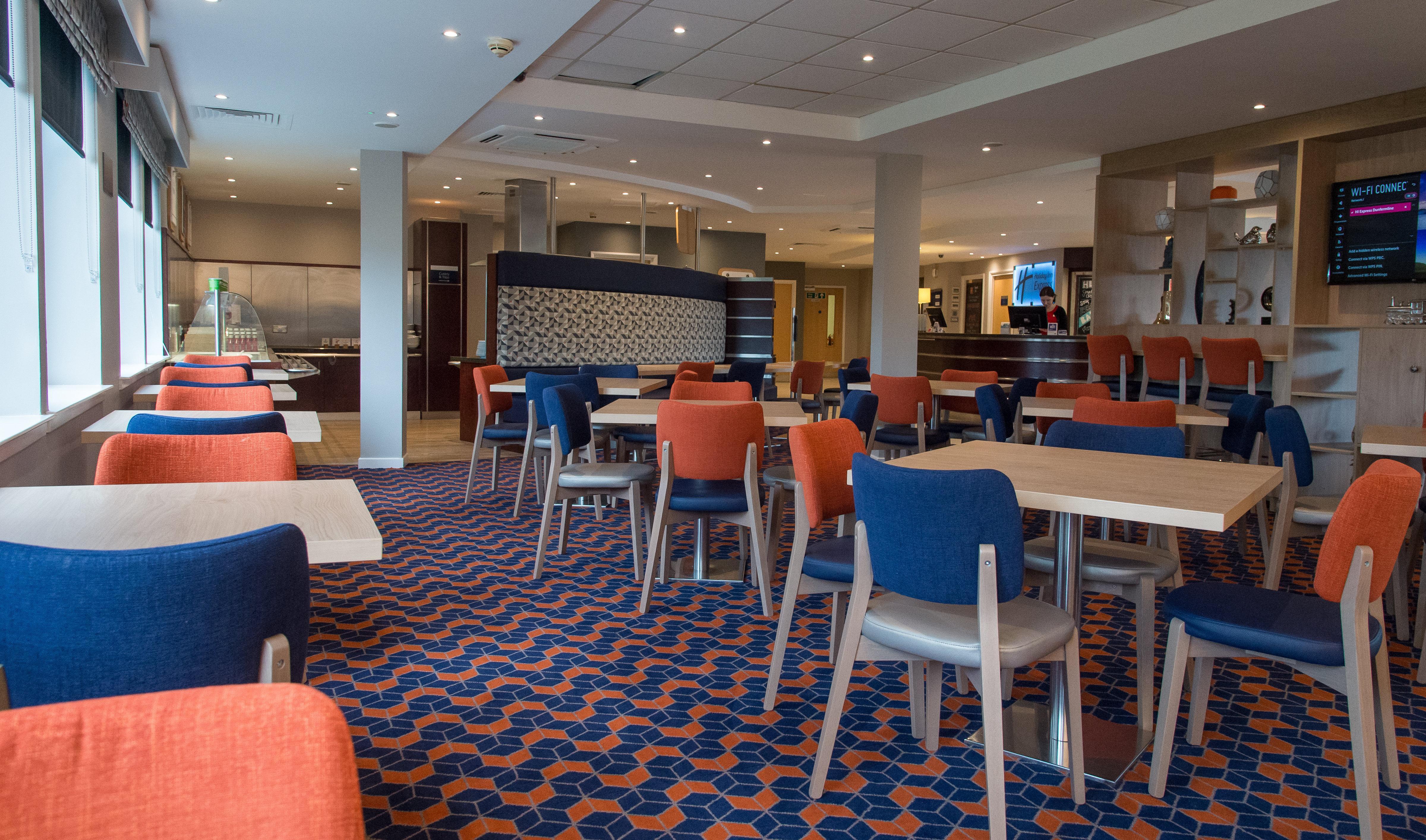 Holiday Inn Express Dunfermline By Ihg Eksteriør bilde