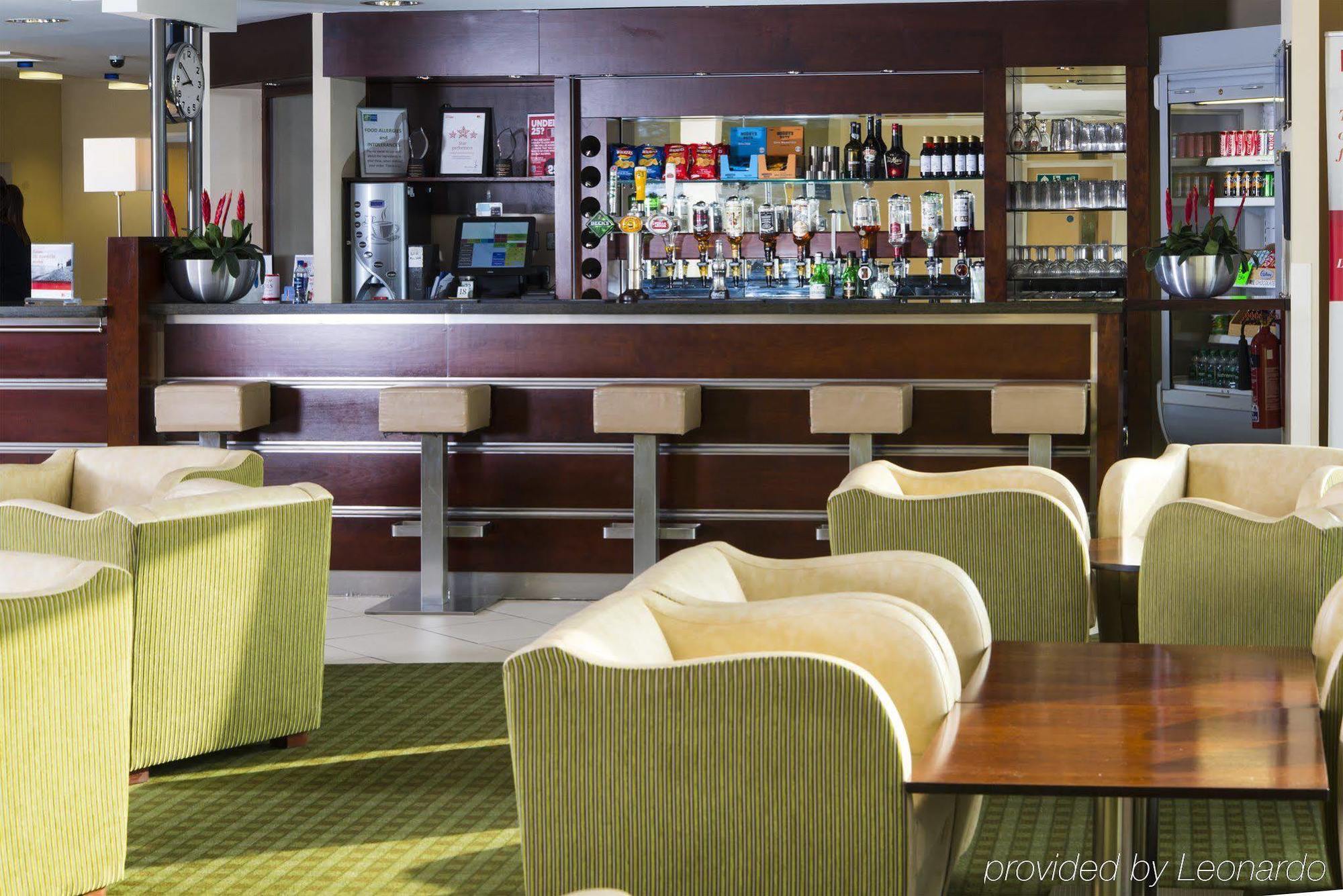 Holiday Inn Express Dunfermline By Ihg Eksteriør bilde